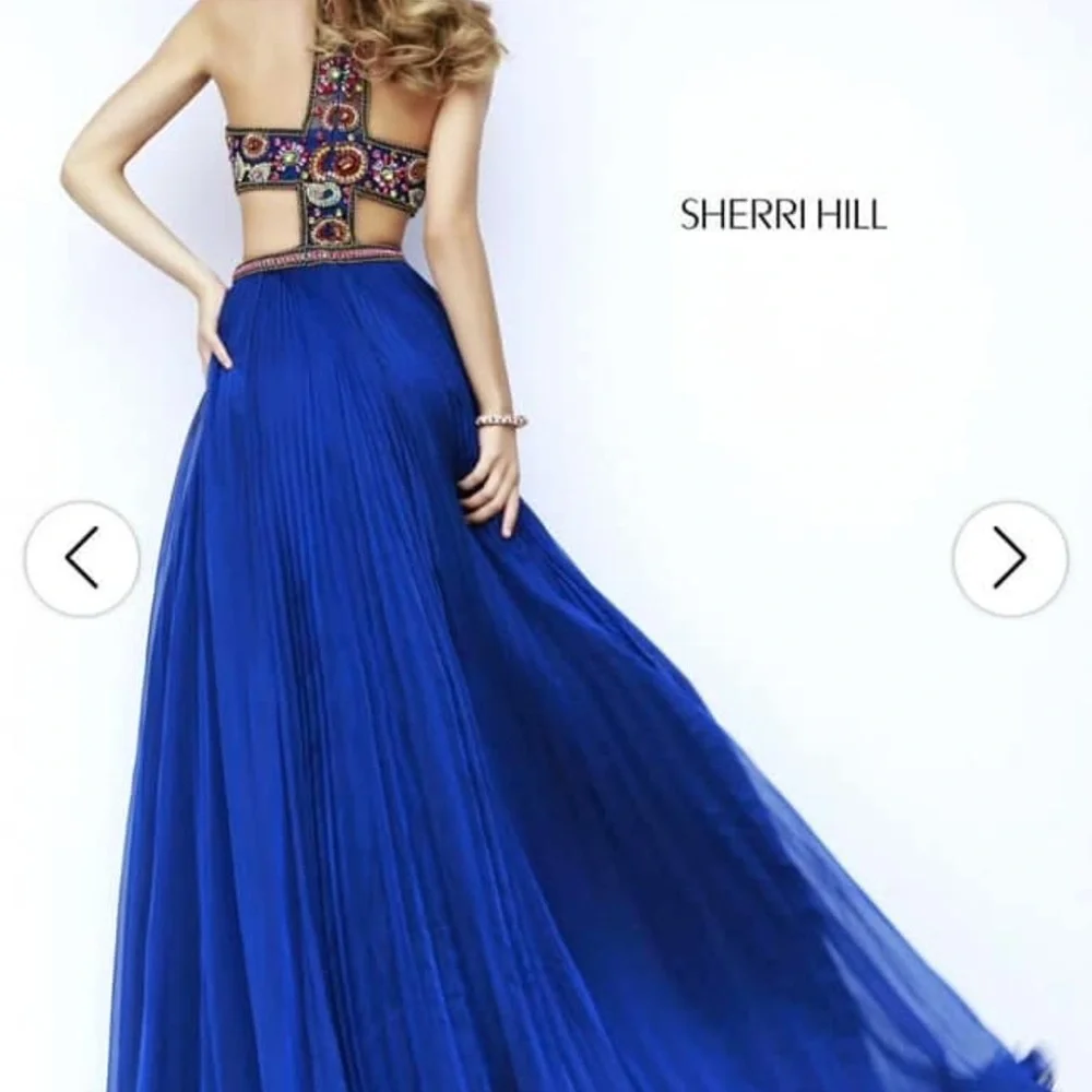 Sherri Hill - Gown 11206 - Picture 4 of 4